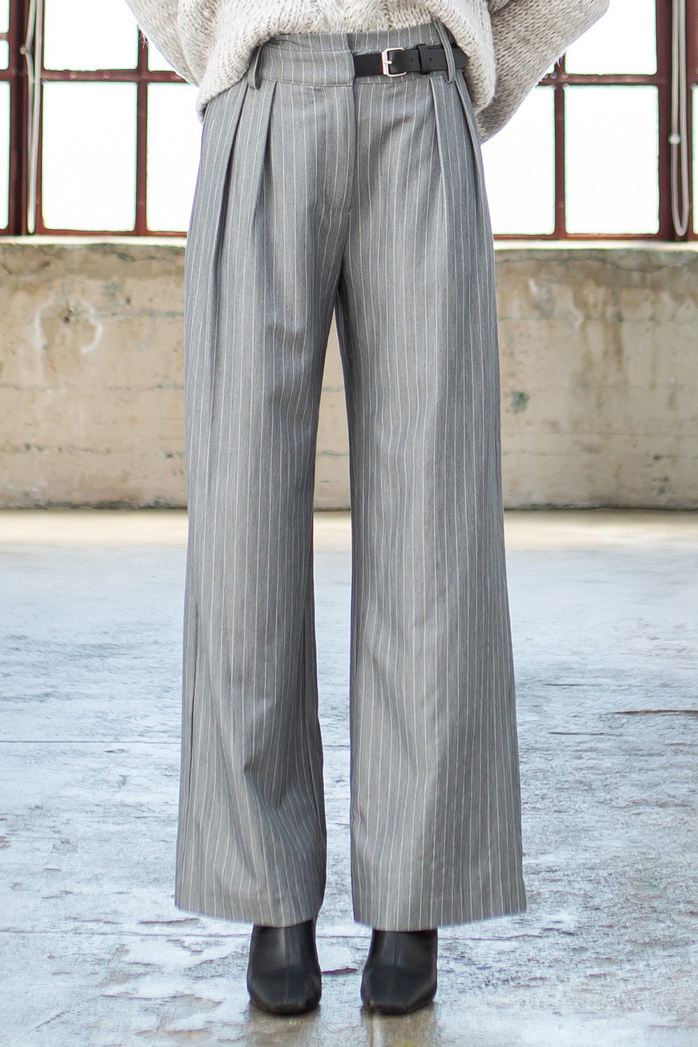 PINSTRIPE STRAIGHT LEG PANTS