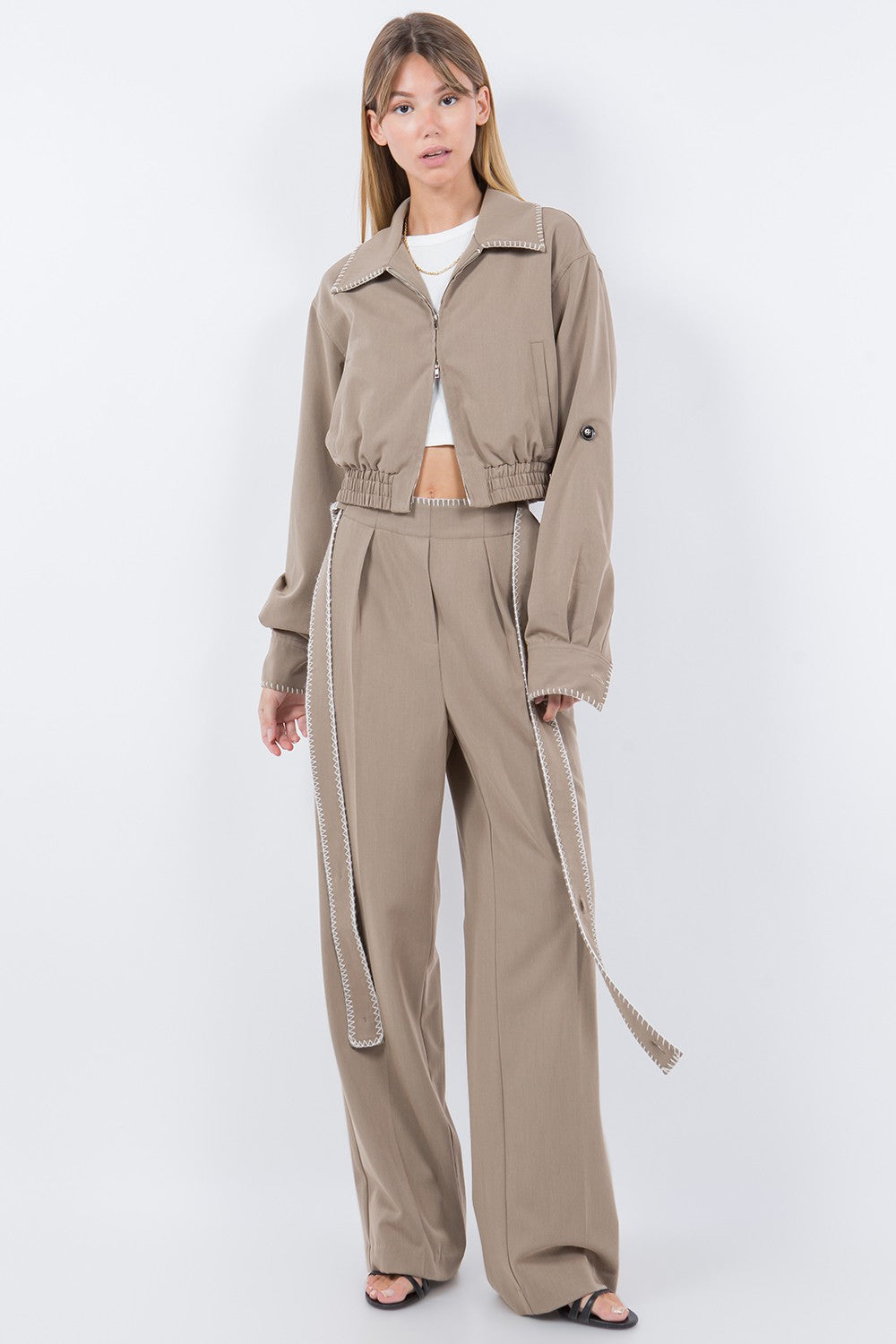 STITCH DETAIL CROPPED JACKET