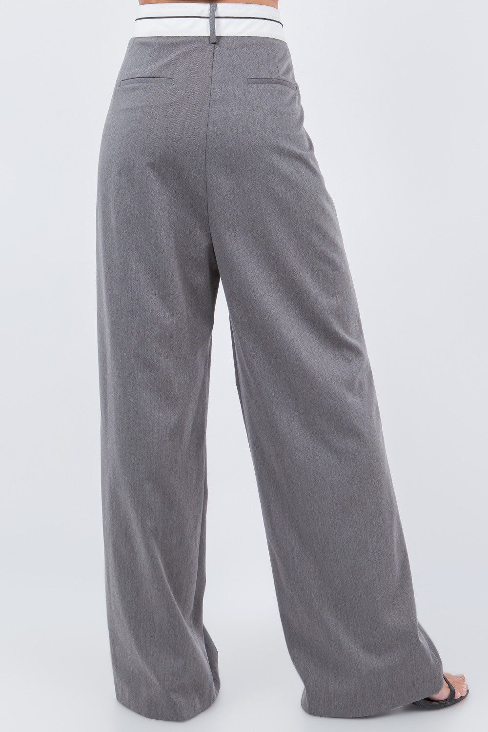 LOOSE FIT PANTS WITH BUTTON DETAIL