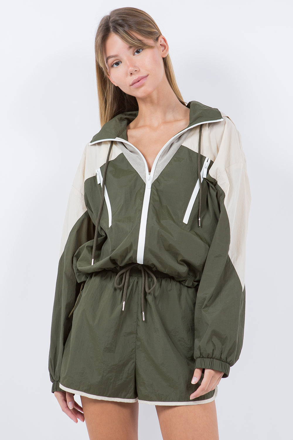 COLOUR-BLOCK HOODED JACKET