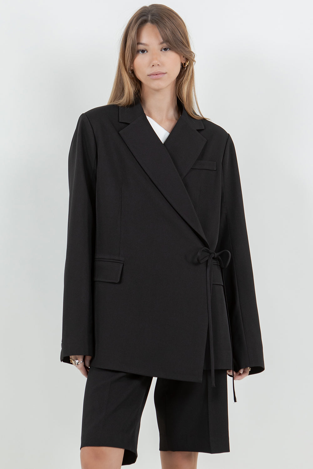 FABRIC MIXED WAIST SIDE TIE BLAZER - BLACK
