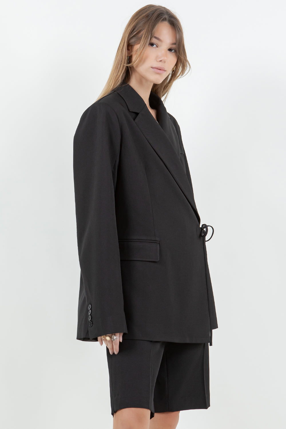 FABRIC MIXED WAIST SIDE TIE BLAZER - BLACK