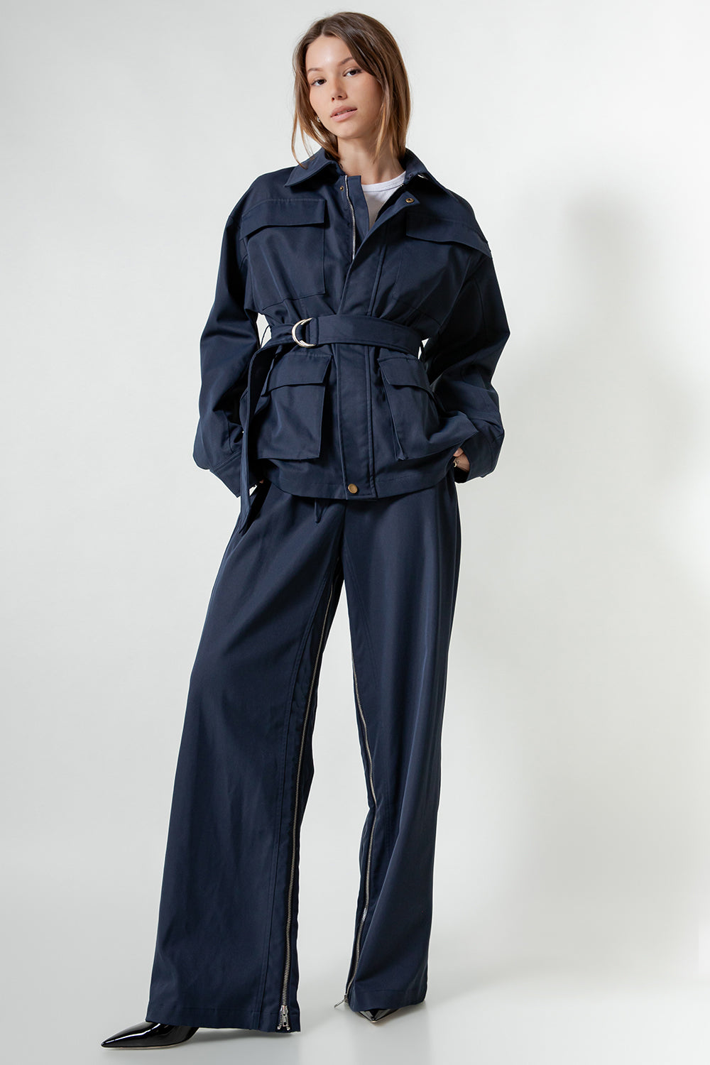 UTILITARIAN INSEAM ZIPPER DETAILED TROUSERS - NAVY