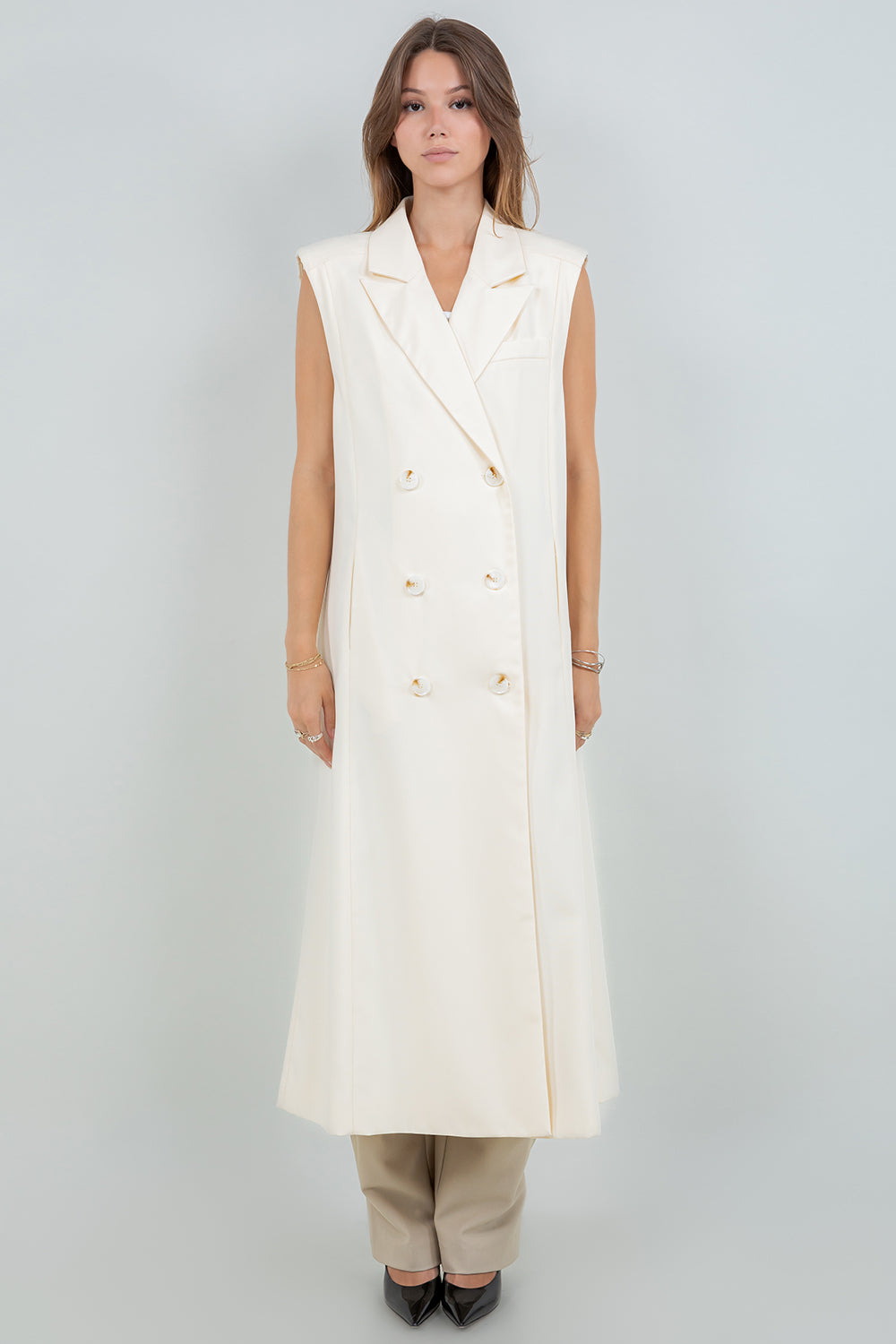 SLEEVELESS LONG BLAZER JACKET - EGGSHELL