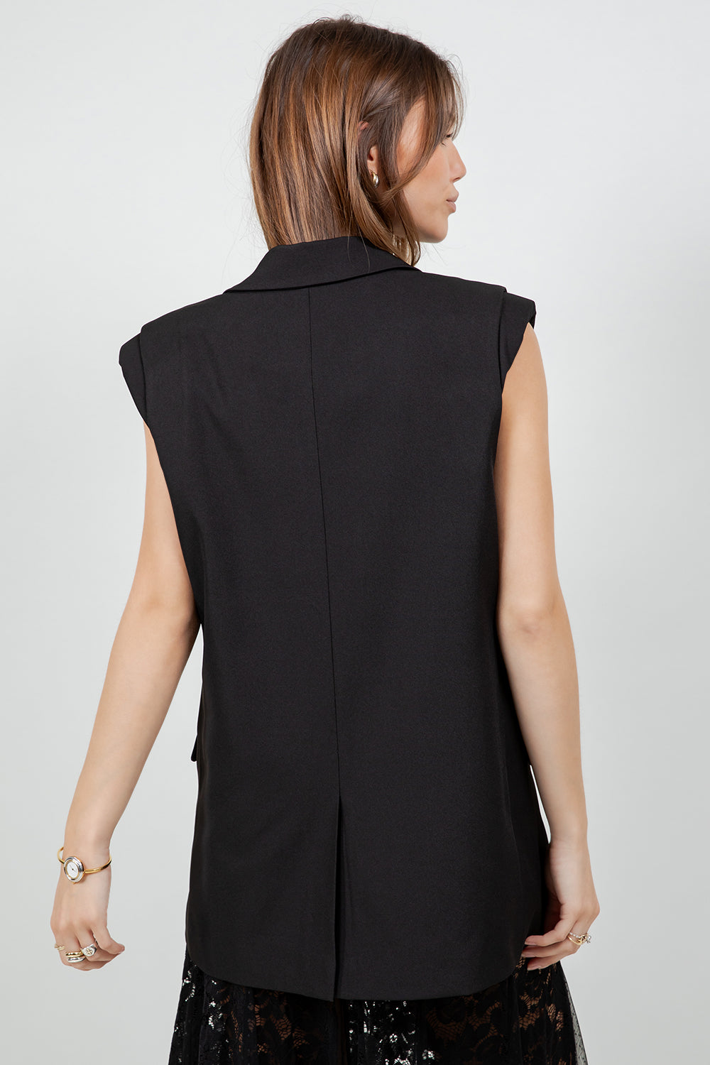 STRUCTURED WOVEN VEST JACKET W ACCENT GOLD BUTTON - BLACK