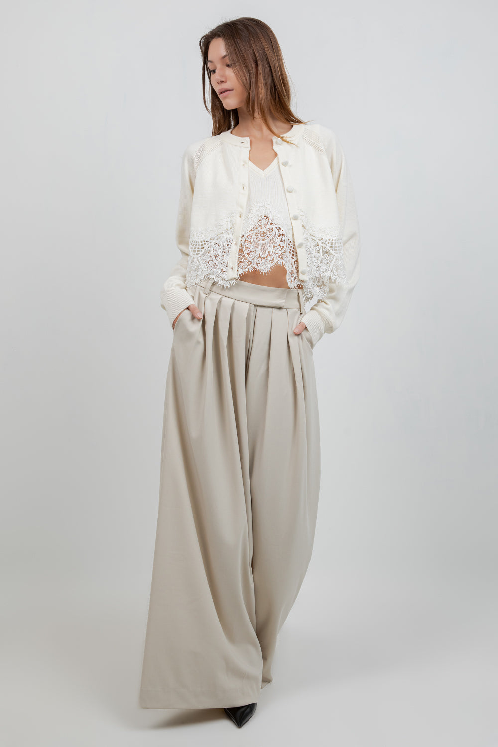 KNITTED SWEATER WITH LACE EDGE DETAILING - Whiteroom+Cactus