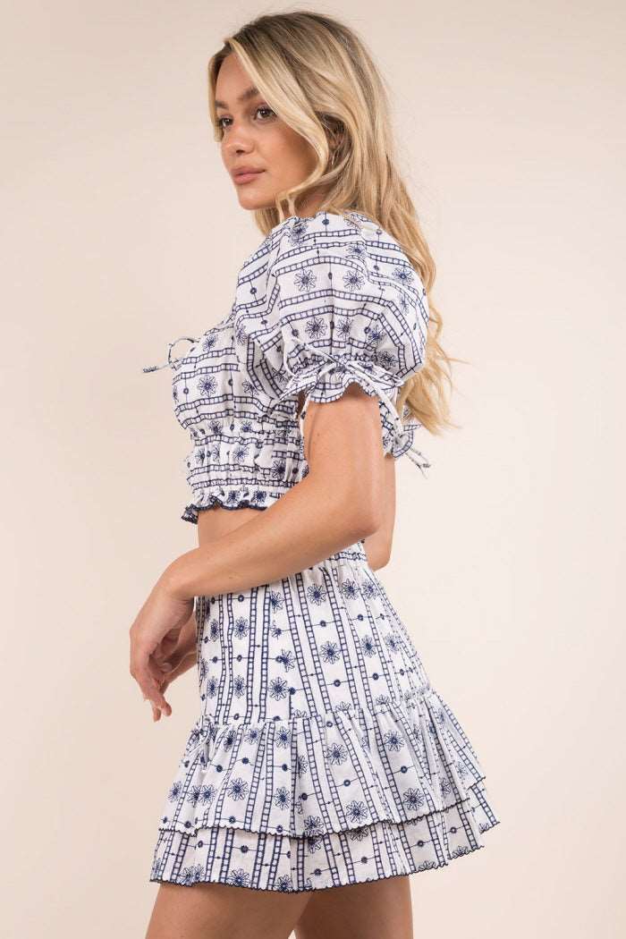 Eyelet Puff Sleeves Crop Top