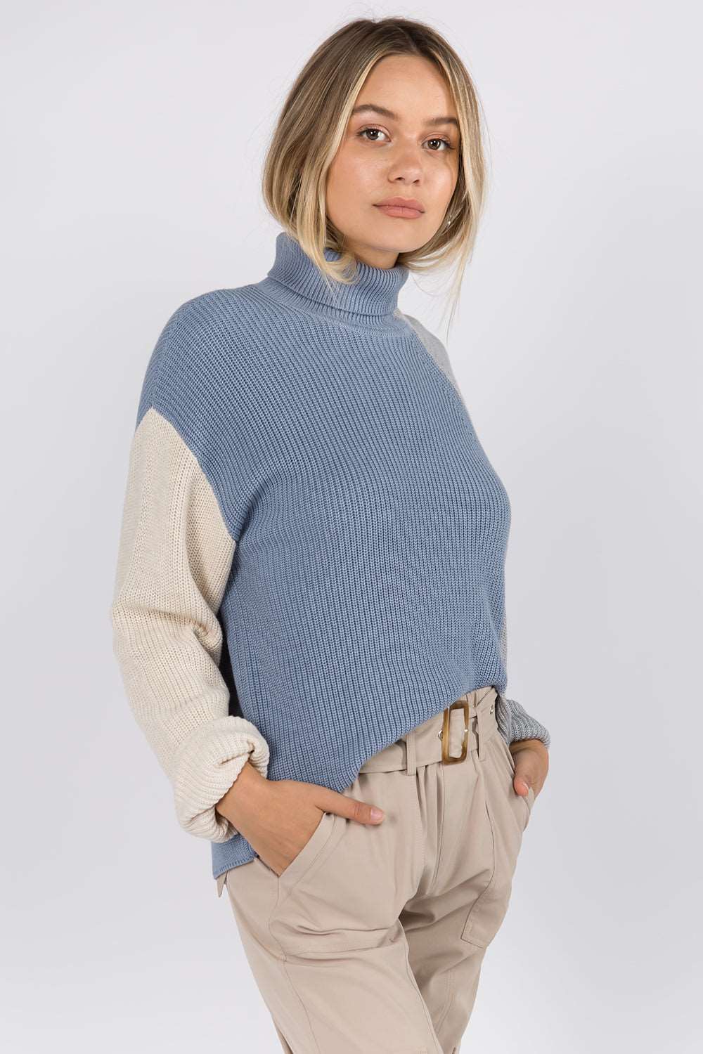 Color Block Turtle Neck Sweater
