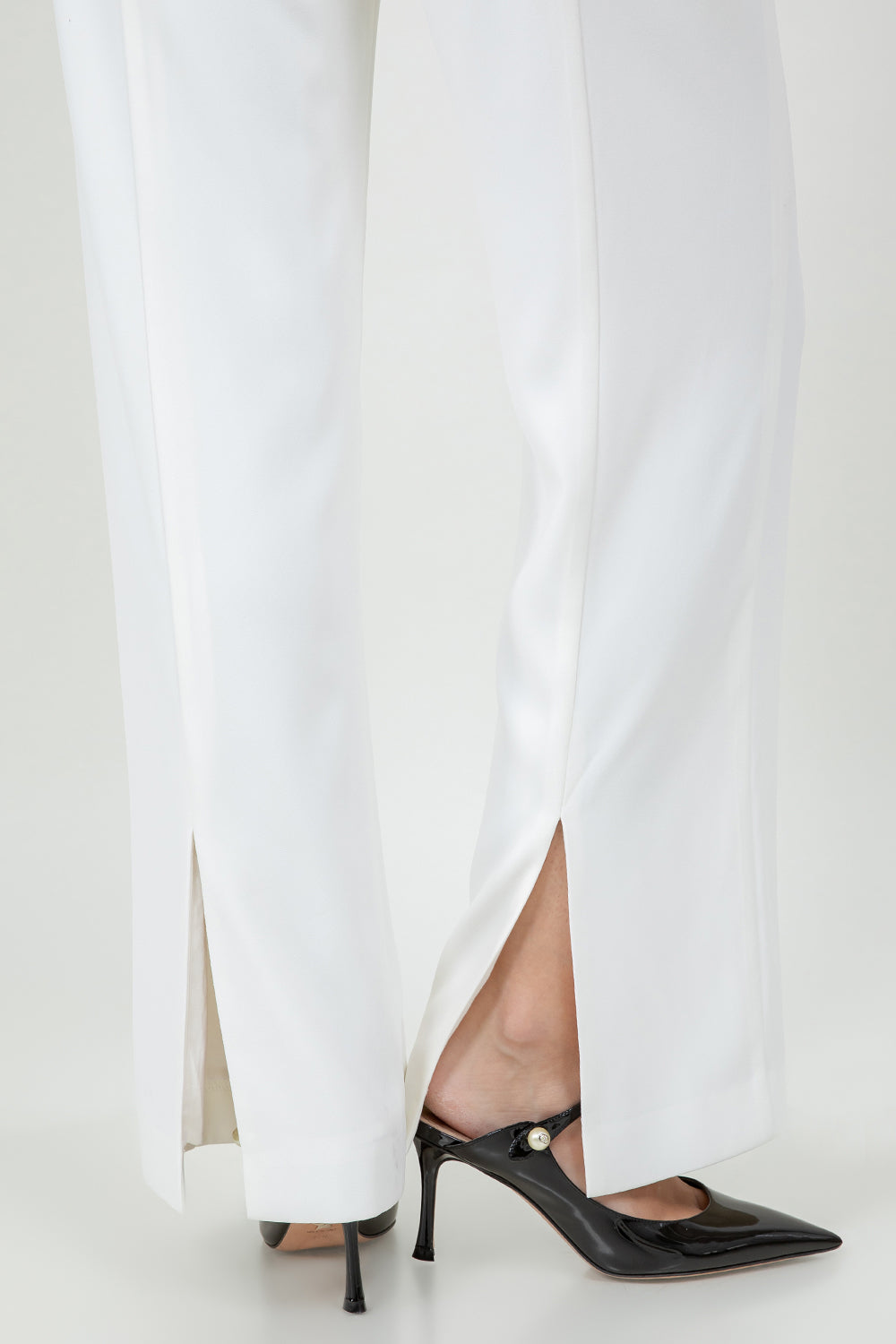 STRAIGHT LEG SOFT WOVEN TROUSERS W BACK SLIT - WHITE