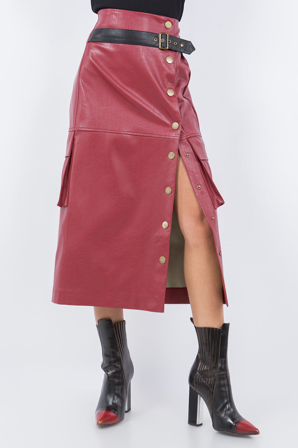 SIDE BUTTON CLOSURE SKIRT WINE
