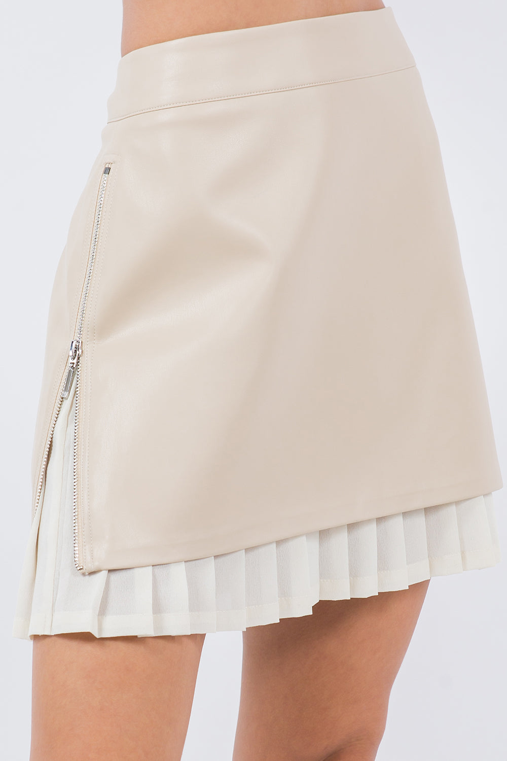 PU LEATHER SKIRT WITH INNER PLEATS BEIGE