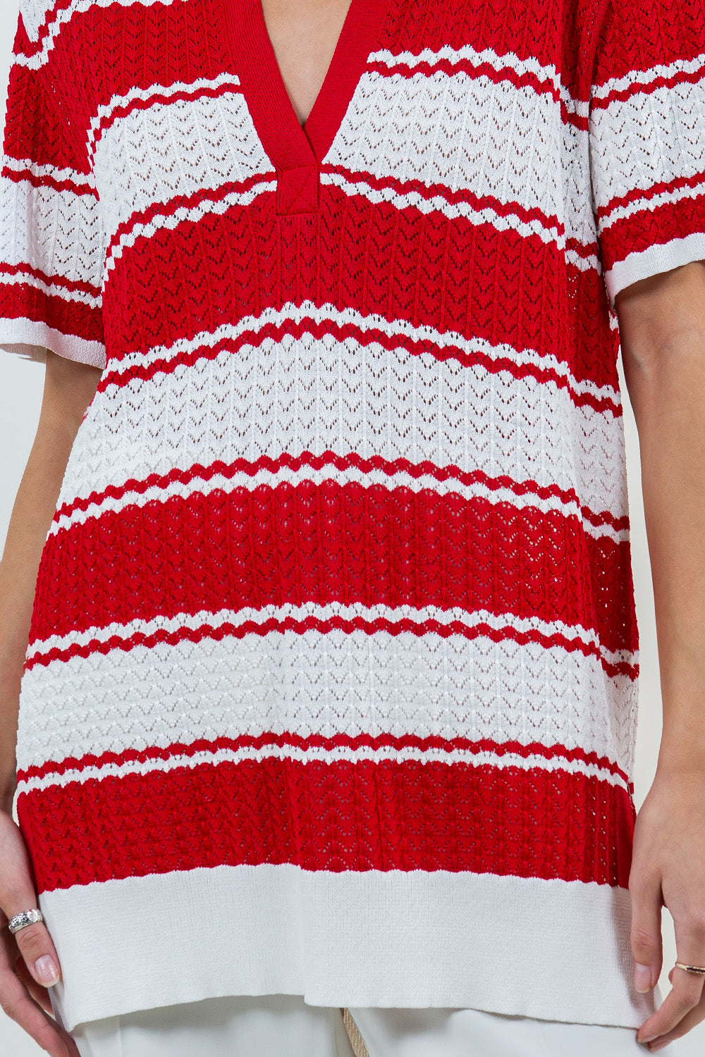 STRIPED SLIT DETAIL TOP