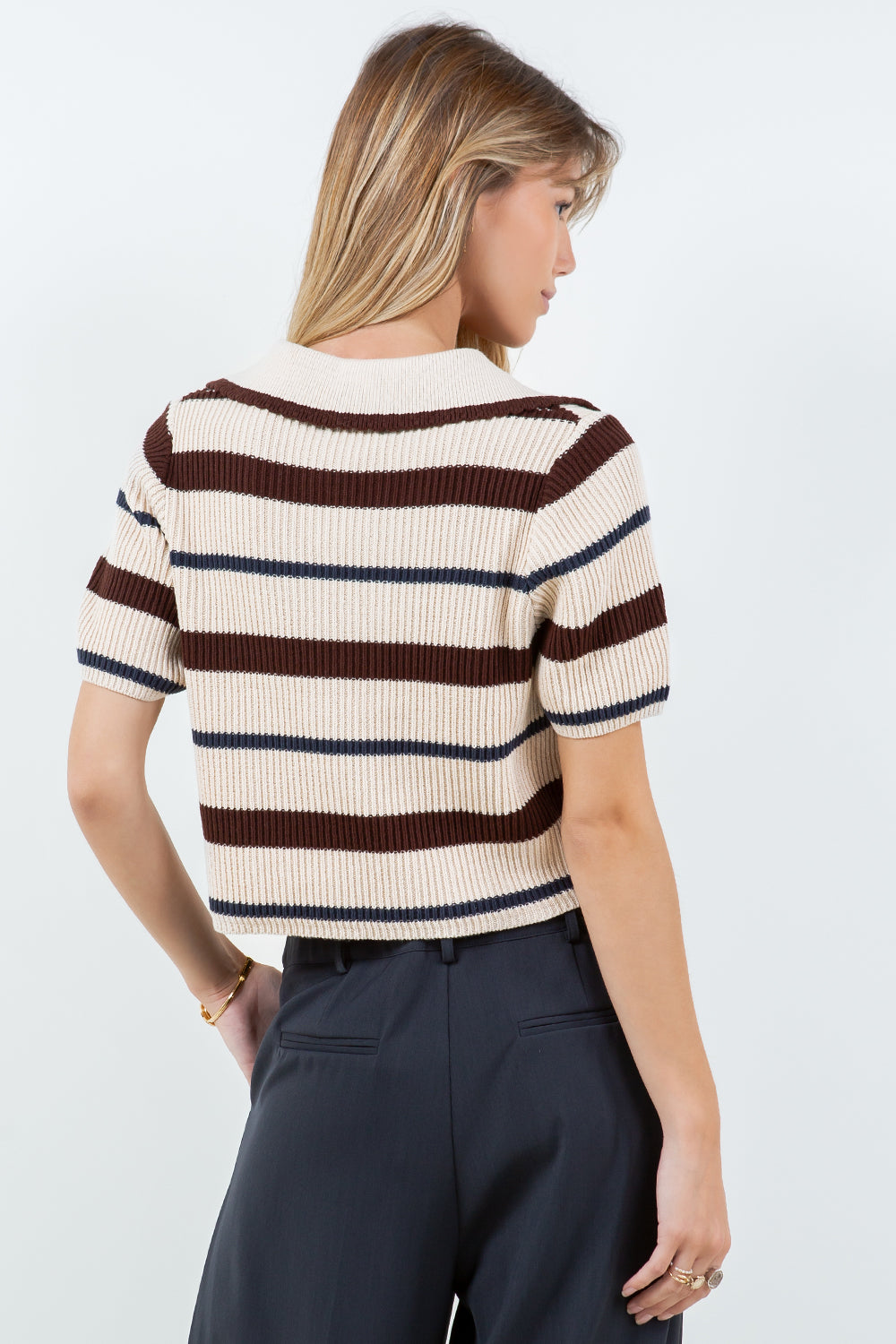 CROPPED STRIPE SCALLOP COLLAR SWEATER
