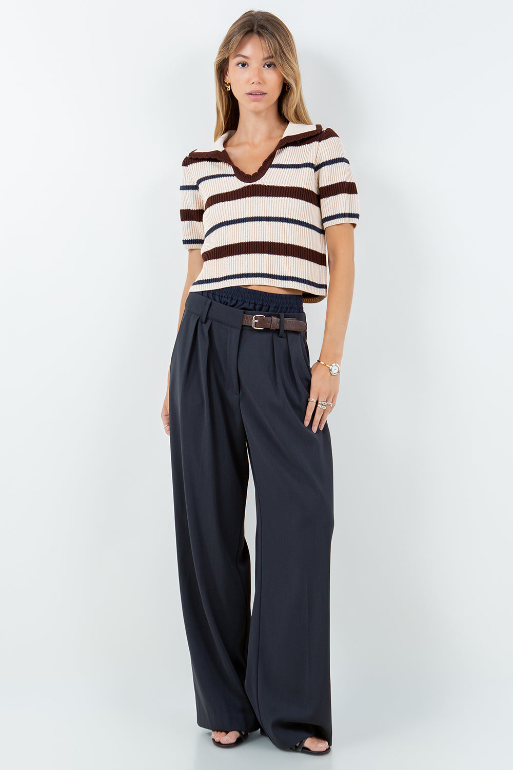 CROPPED STRIPE SCALLOP COLLAR SWEATER