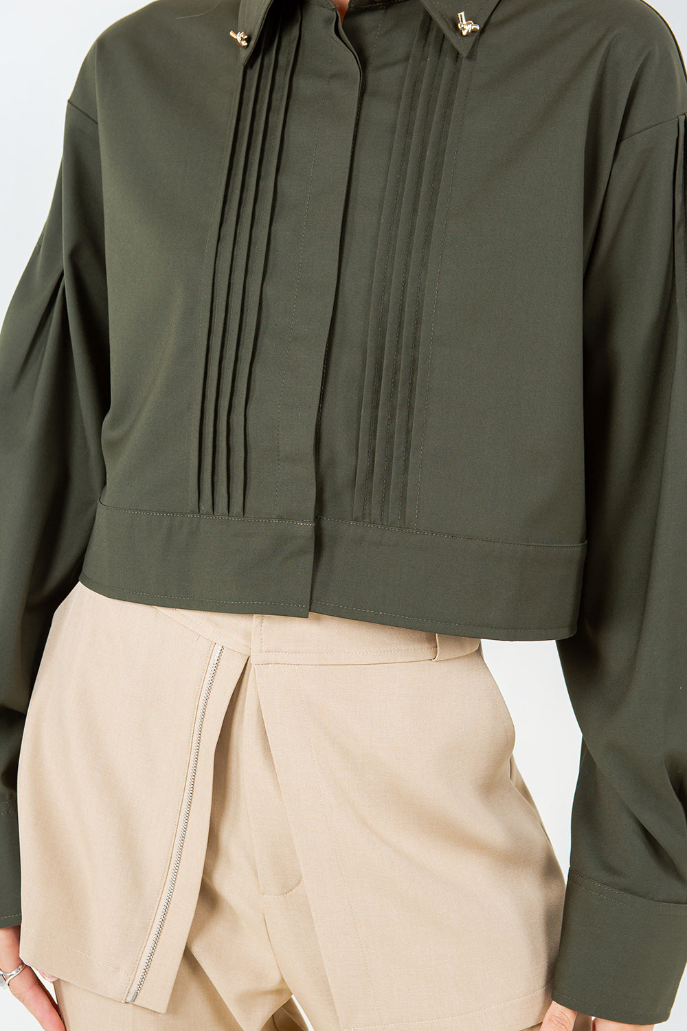 JEWELED COLLAR WITH PINTUCK DETAILS WOVEN SHIRT - Whiteroom+Cactus