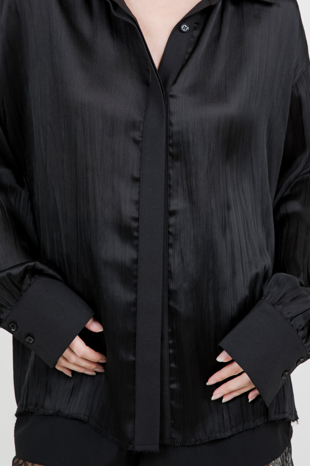 FLOWY SATIN CRINKLE BUTTON DOWN SHIRT - BLACK