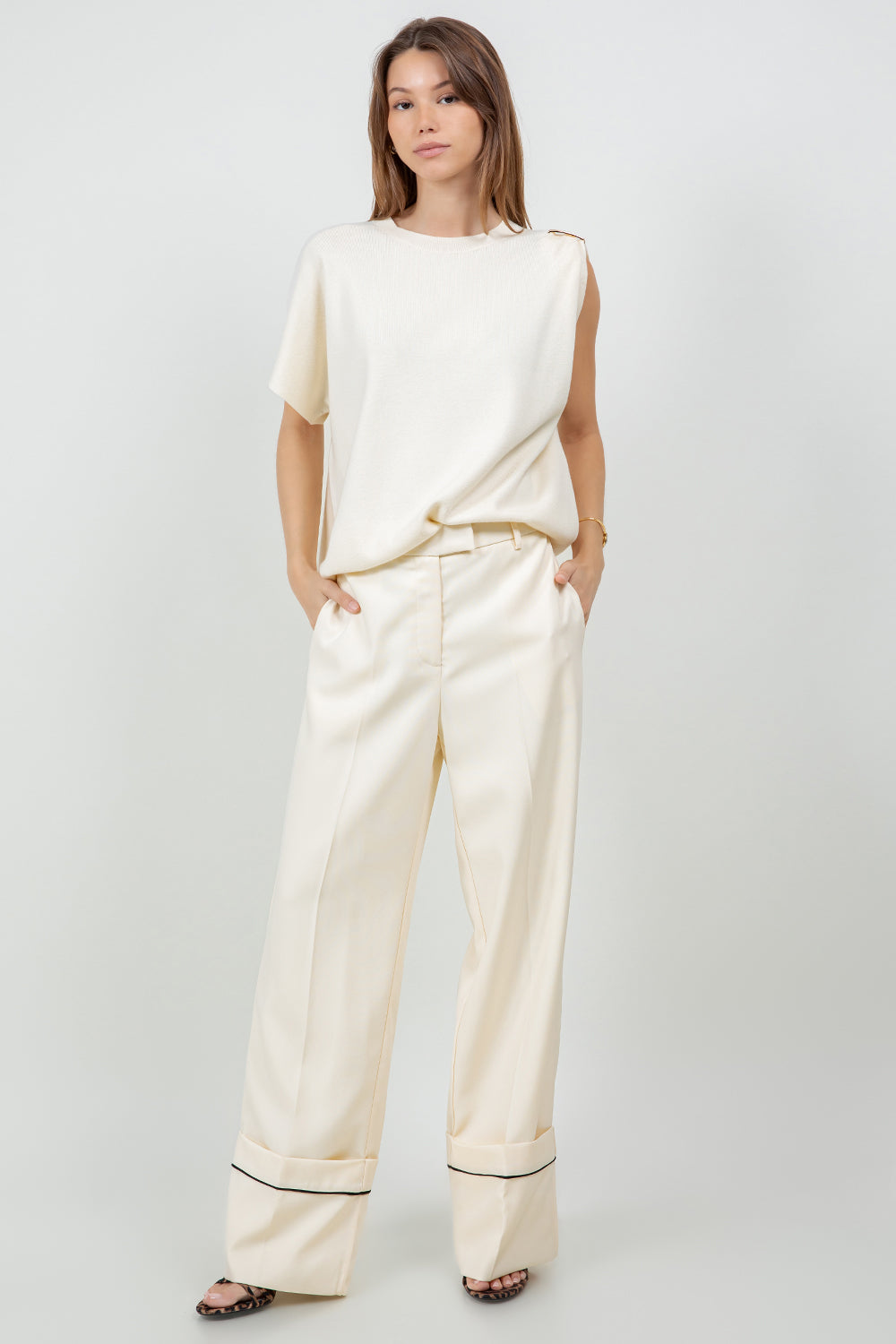 ONE SLEEVE ACCENT METAL RING KNITTED SWEATER - IVORY