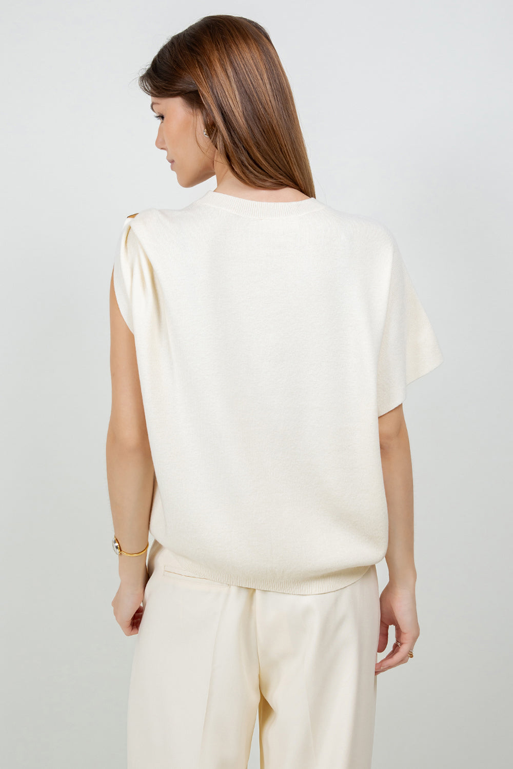 ONE SLEEVE ACCENT METAL RING KNITTED SWEATER - IVORY