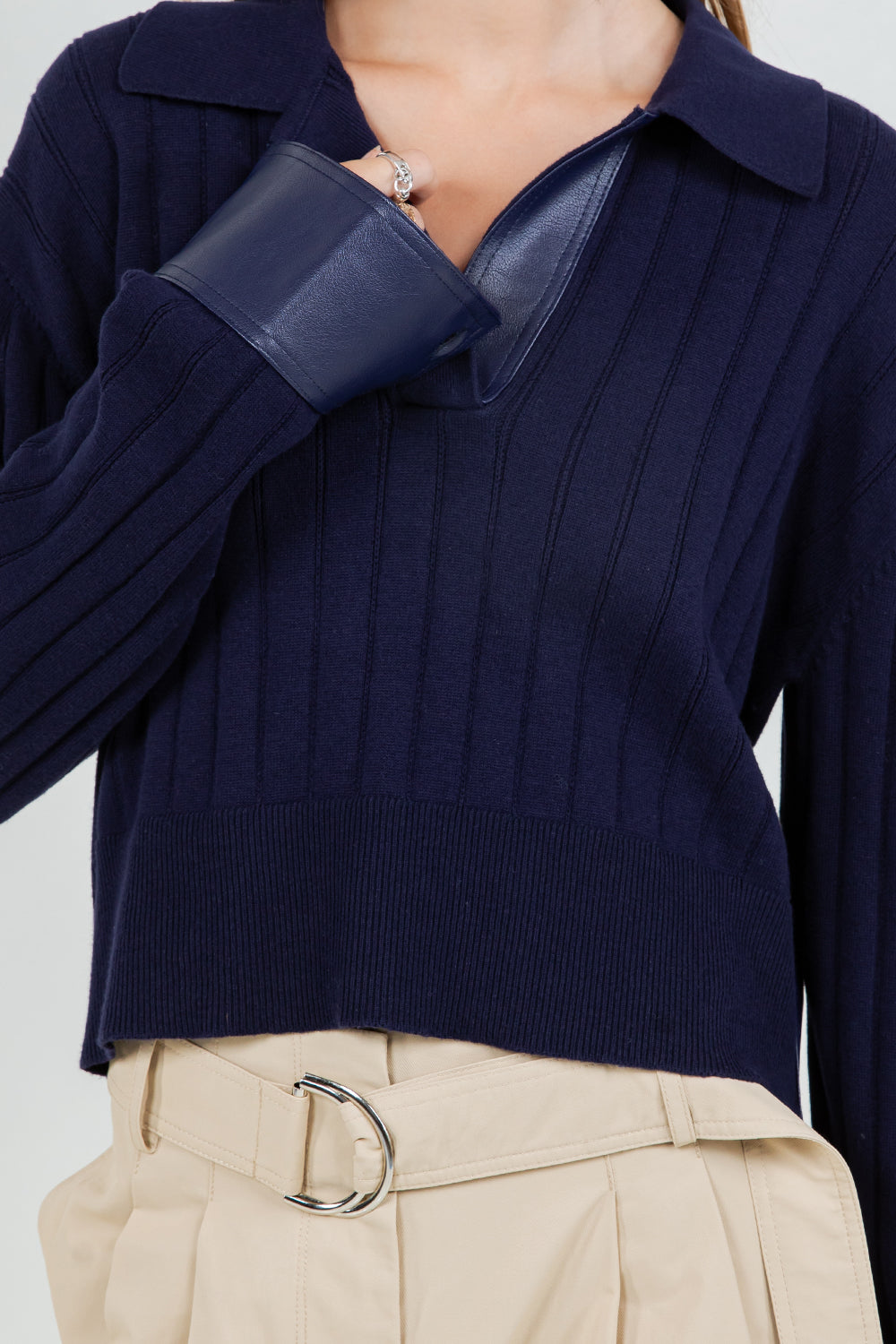 CONTRAST PU INSERTS KNITTED LONG SLEEVE SWEATER - NAVY