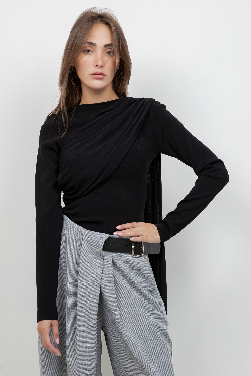 KNITTED LONG SLEEVE TOP WITH ASYMMETRICAL SCARF