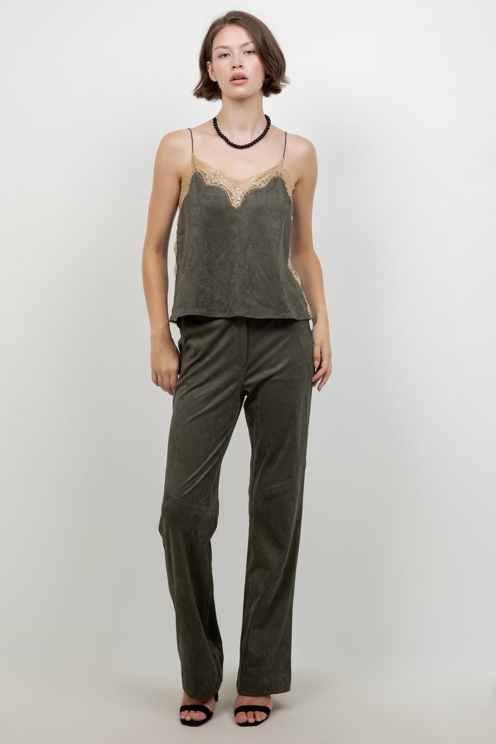LACE EDGE ACCENT SUEDE SLEEVELESS TOP