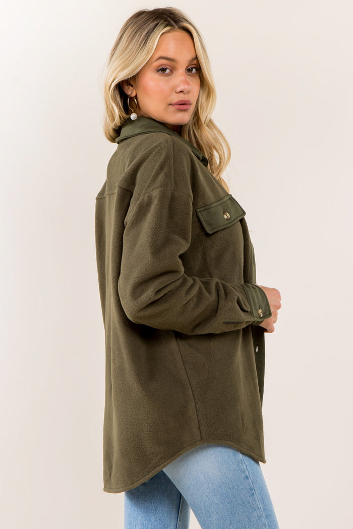 Contrast Knit Detailed Soft Shacket