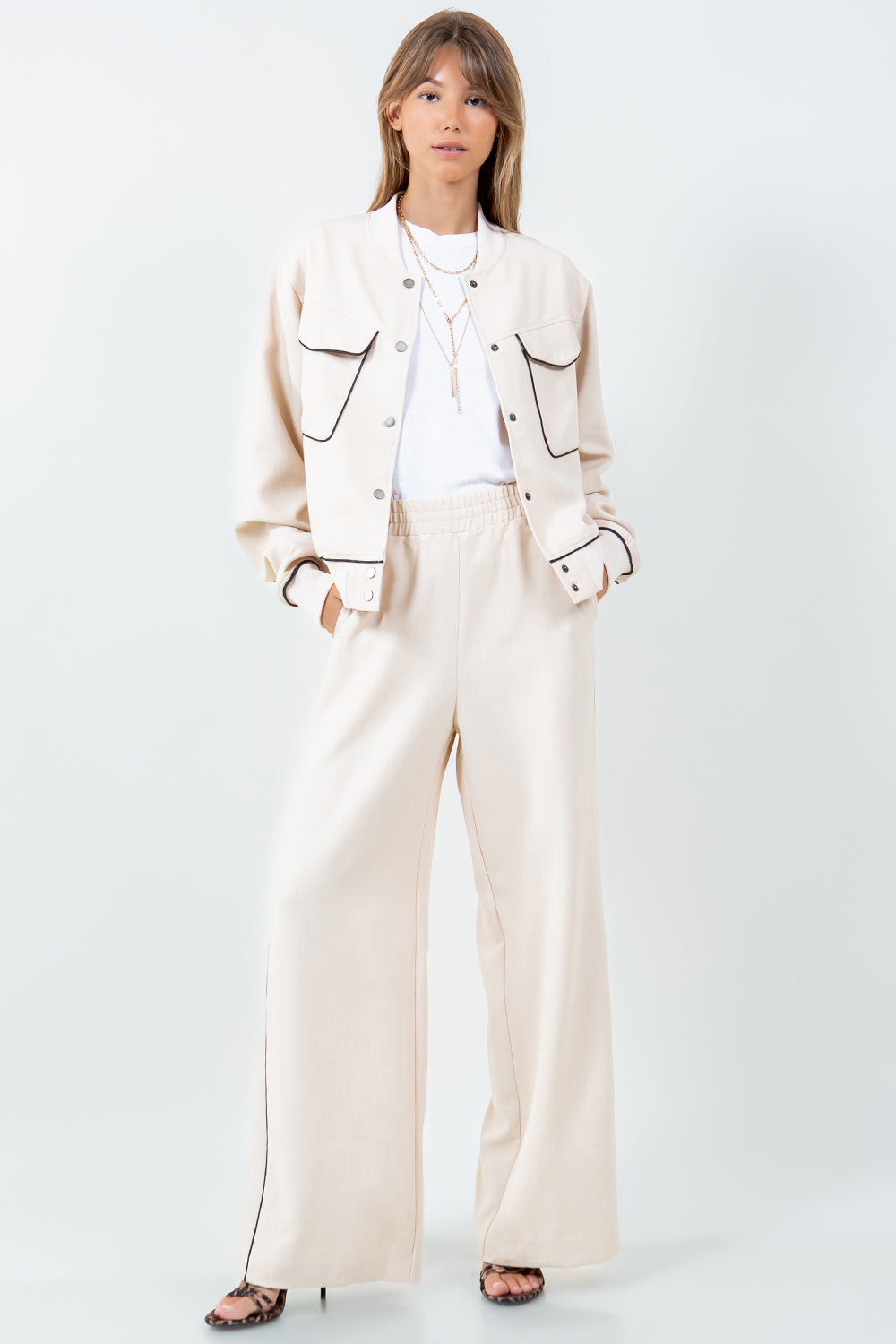 CONTRAST PIPING DETAILED VARSITY BOMBER JACKET - BEIGE
