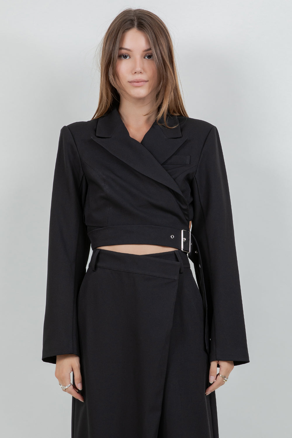 CROPPED STRUCTURED WOVEN BLAZER JACKET WITH SELF WRAP BELT - BLACK - Whiteroom+Cactus
