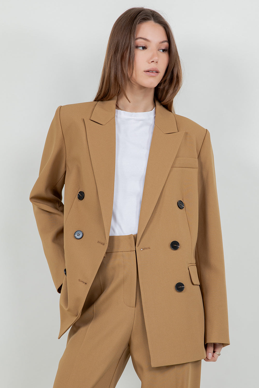 SOFT WOVEN SLIGHT OVERSIZED DOUBLE BREASTED BLAZER