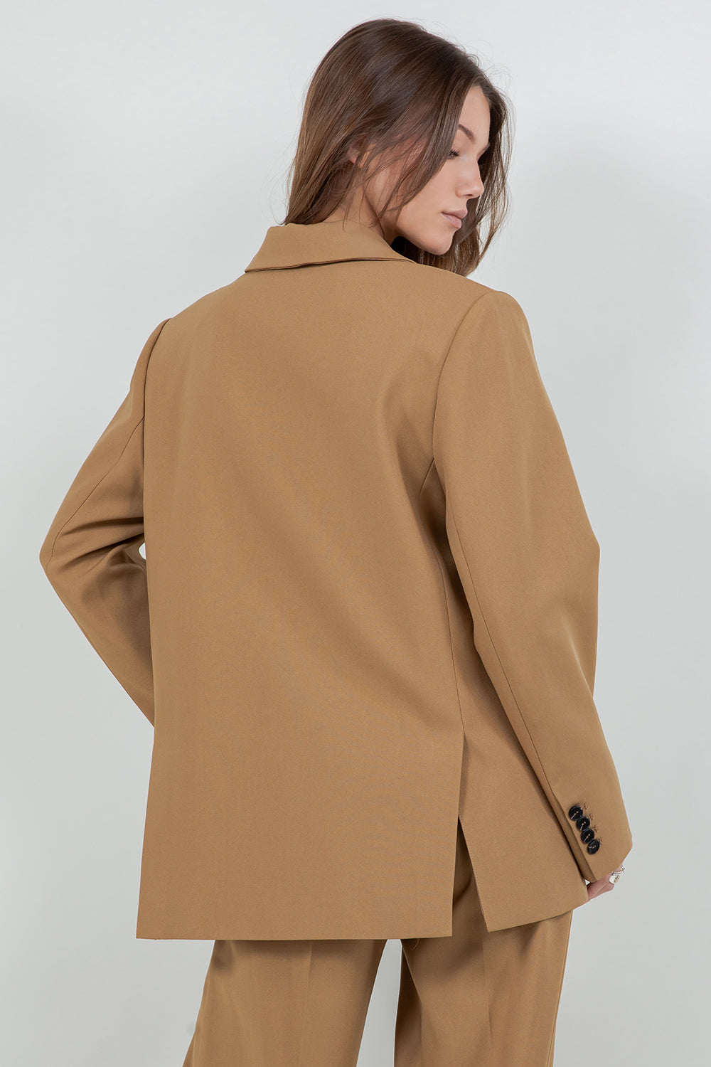 SOFT WOVEN SLIGHT OVERSIZED DOUBLE BREASTED BLAZER