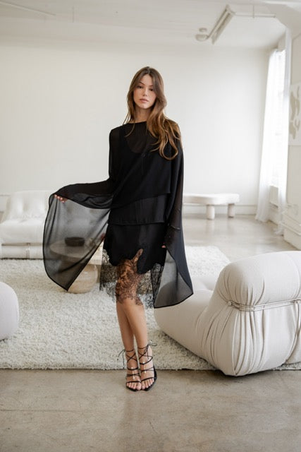 SOFT WOVEN LAYER CAPE
