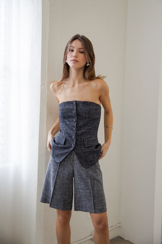 KNEE LENGTH BERMUDA WOVEN SHORTS