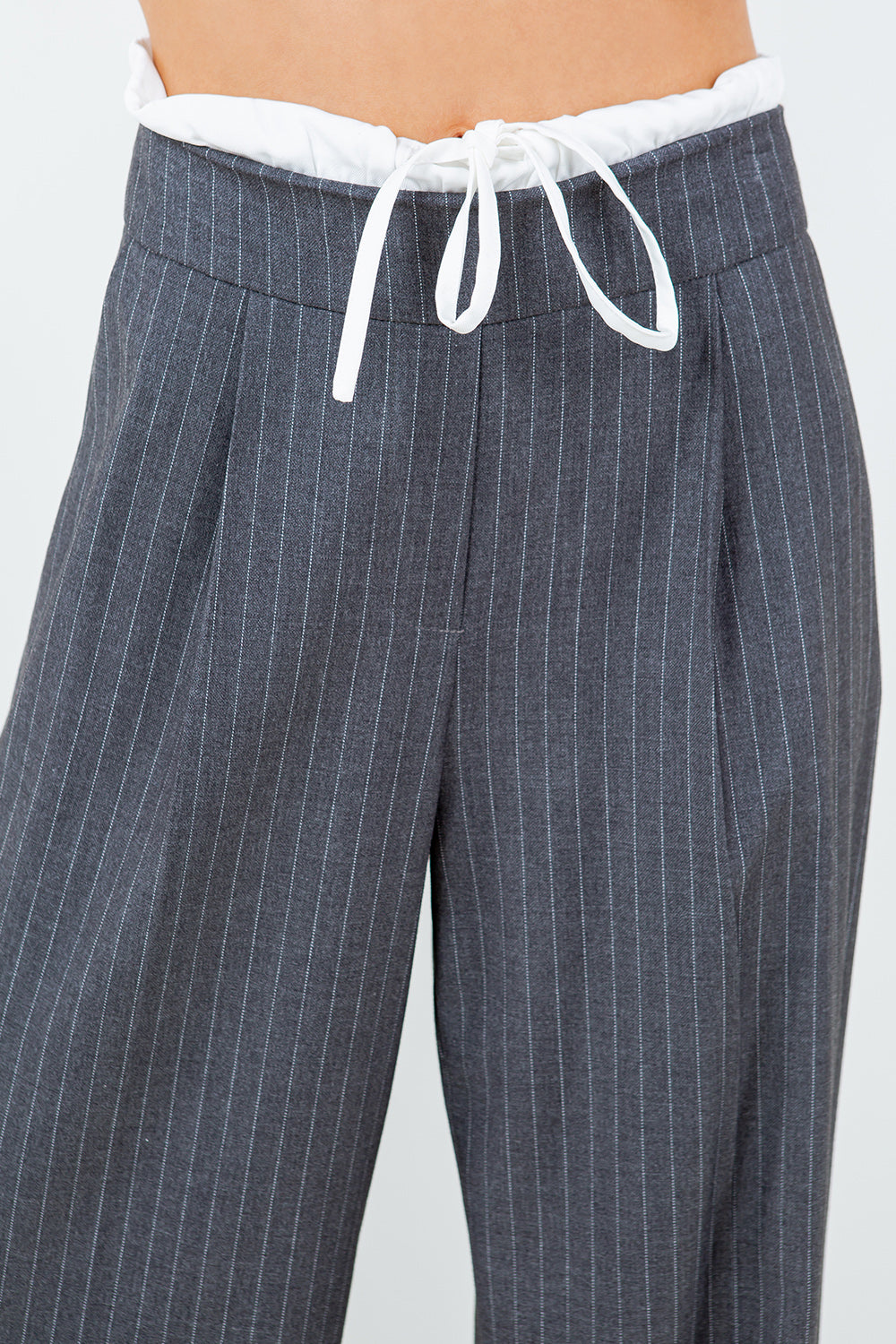 CONTRAST DOUBLE WAIST PINSTRIPE TROUSERS