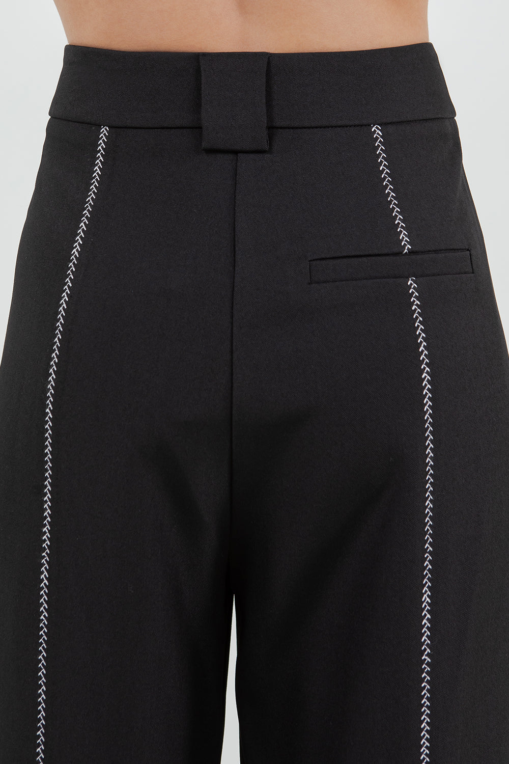 CONTRAST STITCH DETAILED STRAIGHT LEG TROUSERS - BLACK