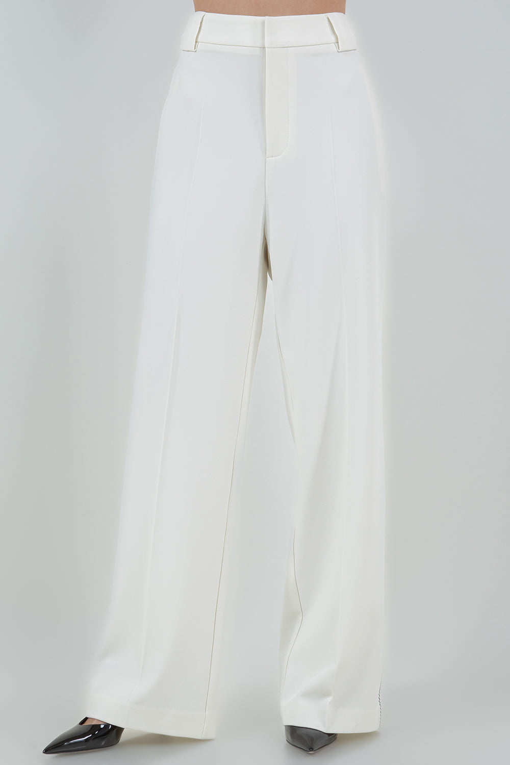 CONTRAST STITCH DETAILED STRAIGHT LEG TROUSERS - IVORY