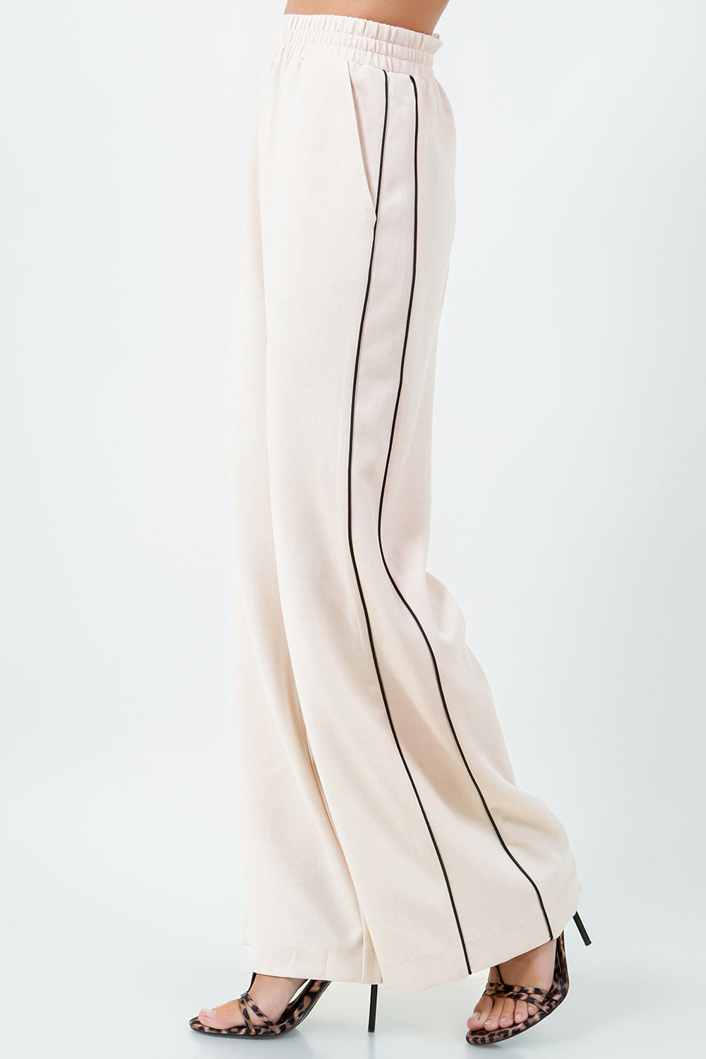 CONTRAST PIPING DETAILED STRAIGHT LEG TROUSERS - BEIGE