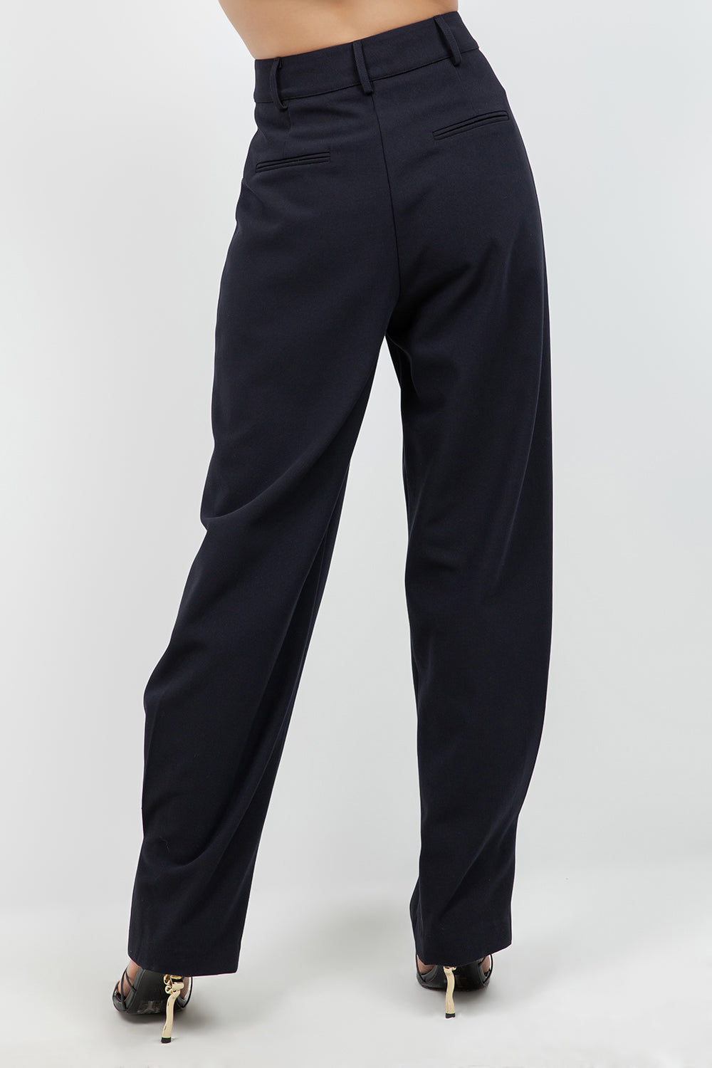 SOFT WOVEN PLEATED TROUSERS WITH TAPERED LEG OPENING (IVORY) - Whiteroom+Cactus