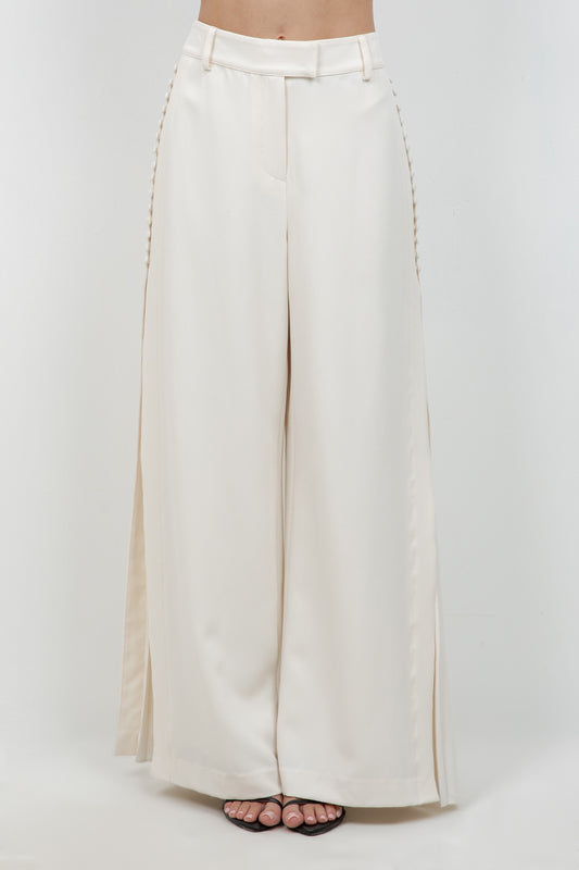 BUTTON DOWN SIDE PLEAT DETAILED SOFT WOVEN TROUSERS