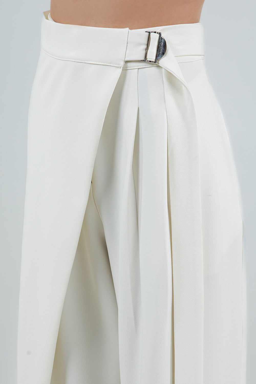 PLEATED WRAP OVER ADJUSTABLE BELT TROUSERS - IVORY