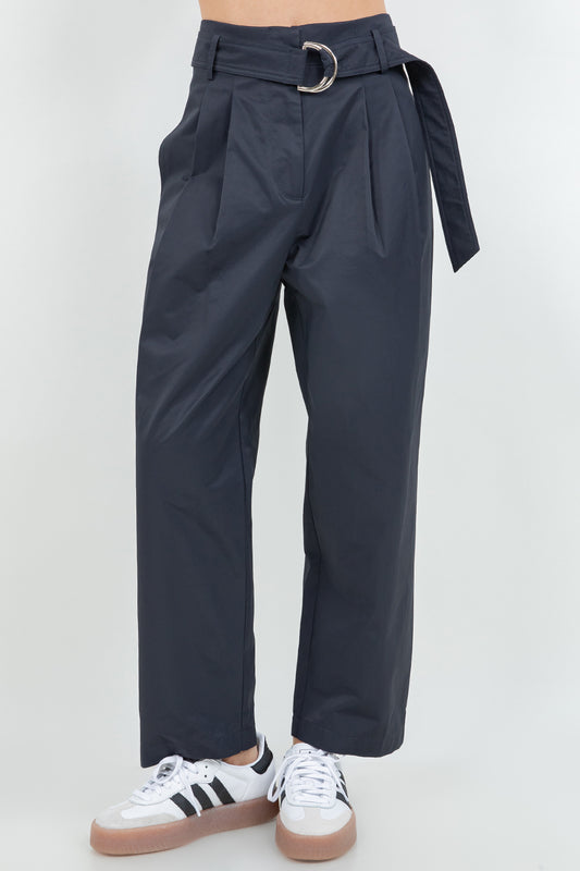 LIGHT WOVEN CROPPED TROUSERS WITH SELF WAIST BELT - NAVY