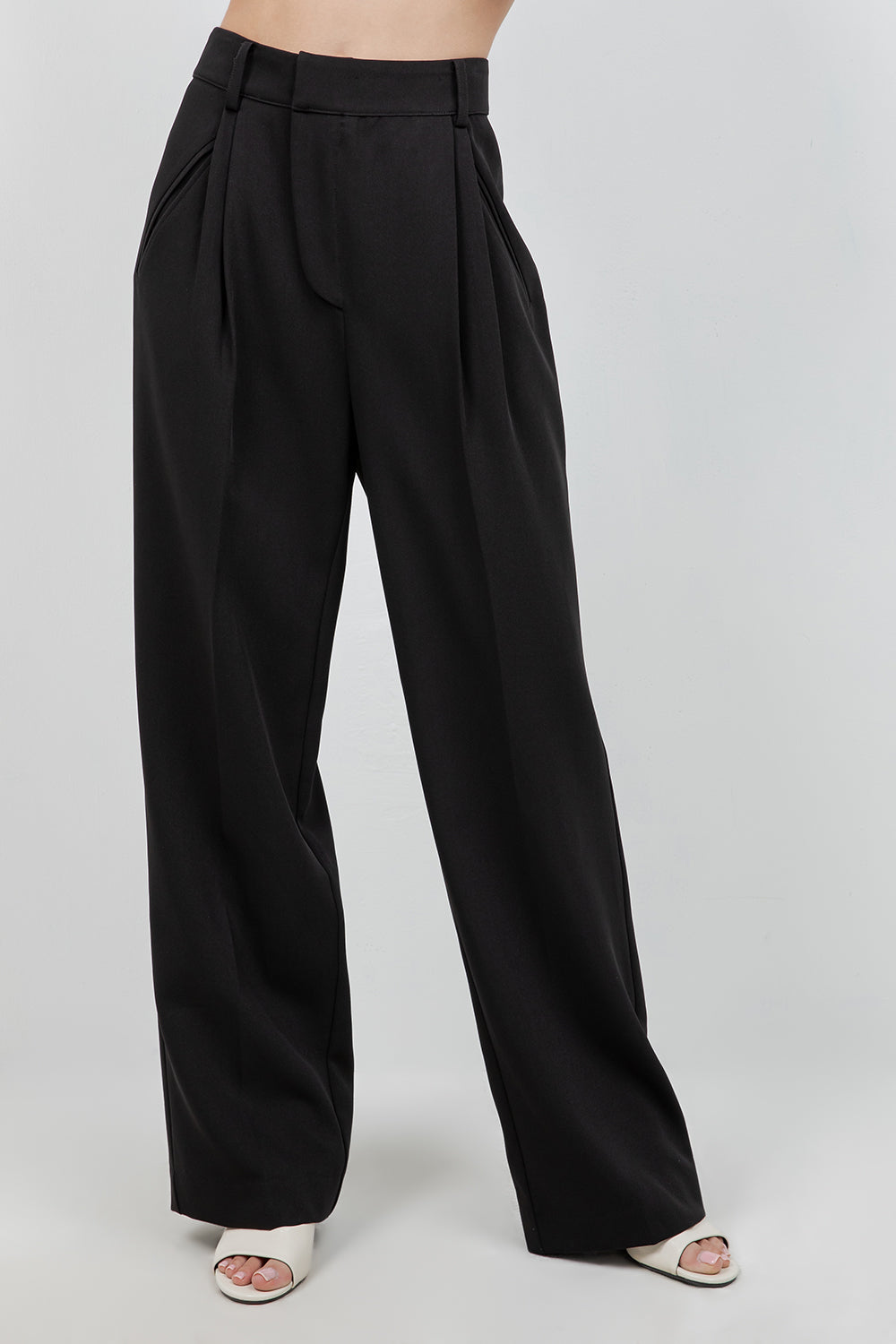 STRAIGHT LEG WOVEN TROUSERS WITH PLEATING DETAIL - Whiteroom+Cactus
