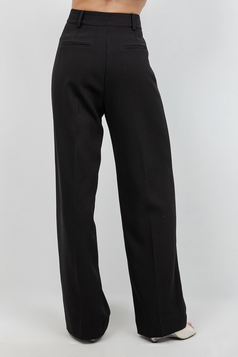 STRAIGHT LEG WOVEN TROUSERS WITH PLEATING DETAIL - Whiteroom+Cactus
