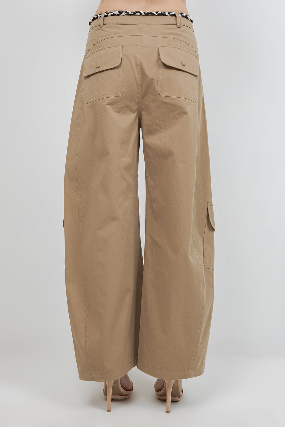 SLIGHT BARREL SHAPE COTTON TROUSERS WITH LACE TRIM BELT - Whiteroom+Cactus