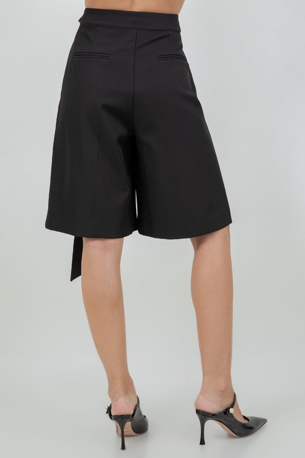 PLEATED WRAP-OVERLAY BERMUDA SHORTS WITH ADJUSTABLE BELT - BLACK - Whiteroom+Cactus