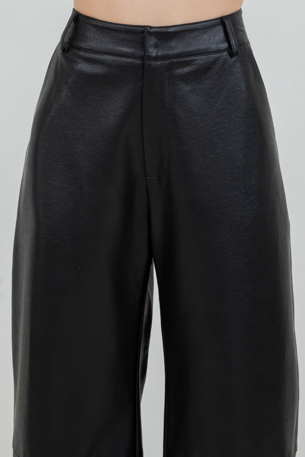 SLIGHT BARREL SHAPE PU FAUX LEATHER PANTS