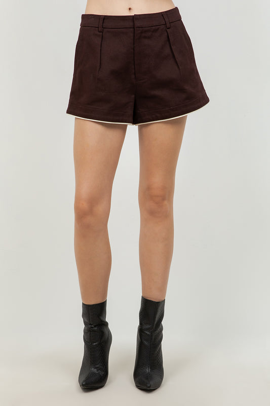 COTTON SHORTS WITH CONTRAST PIPING ACCENT