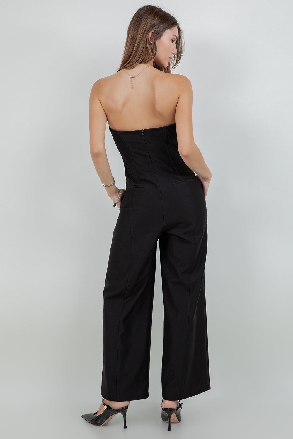 STRUCTURED WOVEN HALTER JUMPSUIT WITH CORSET CLOSURE - Whiteroom+Cactus