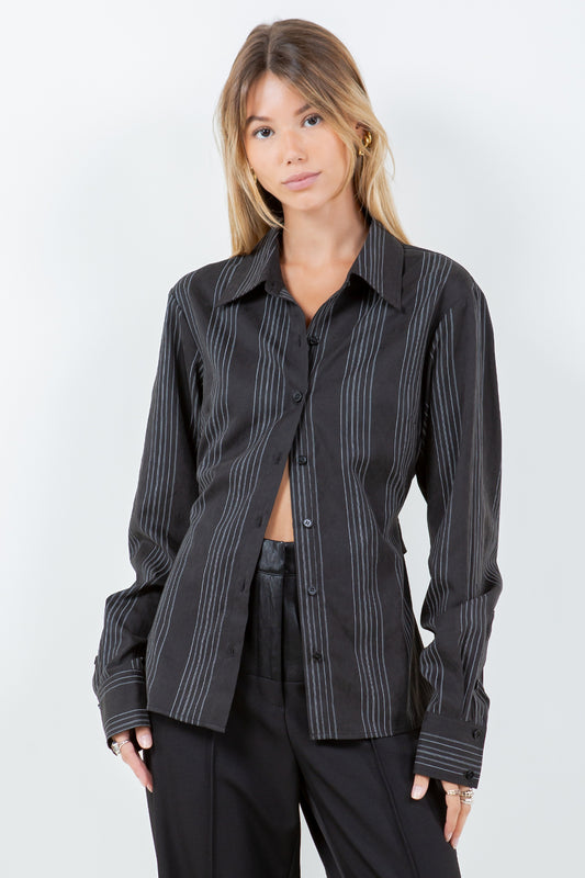 OPEN BACK WITH ADJUSTER PINSTRIPE SHIRT - BLACK/WHITE