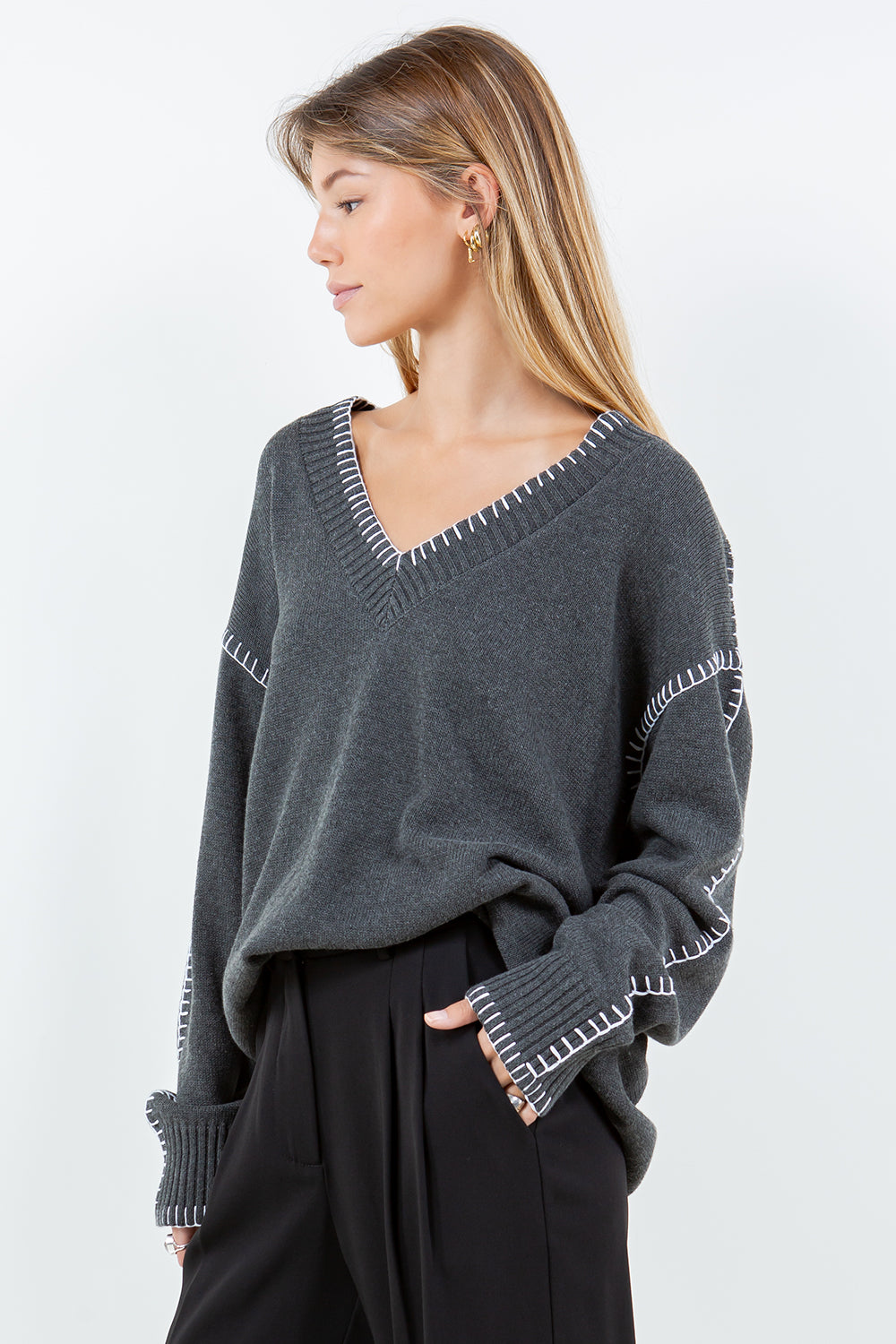 CONTRAST BLANKET STITCH DETAILED SWEATER - CHARCOAL