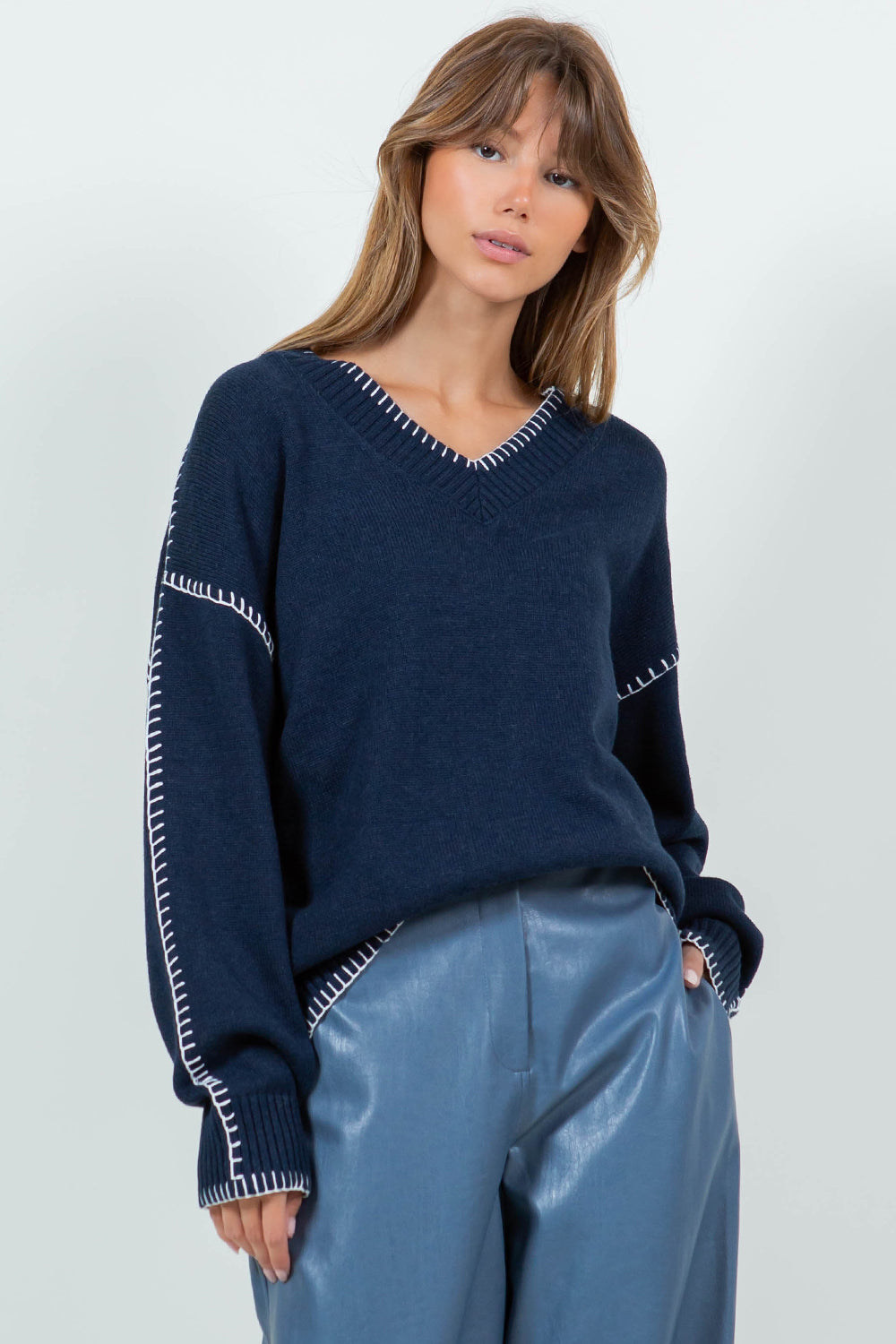 CONTRAST BLANKET STITCH DETAILED SWEATER - NAVY